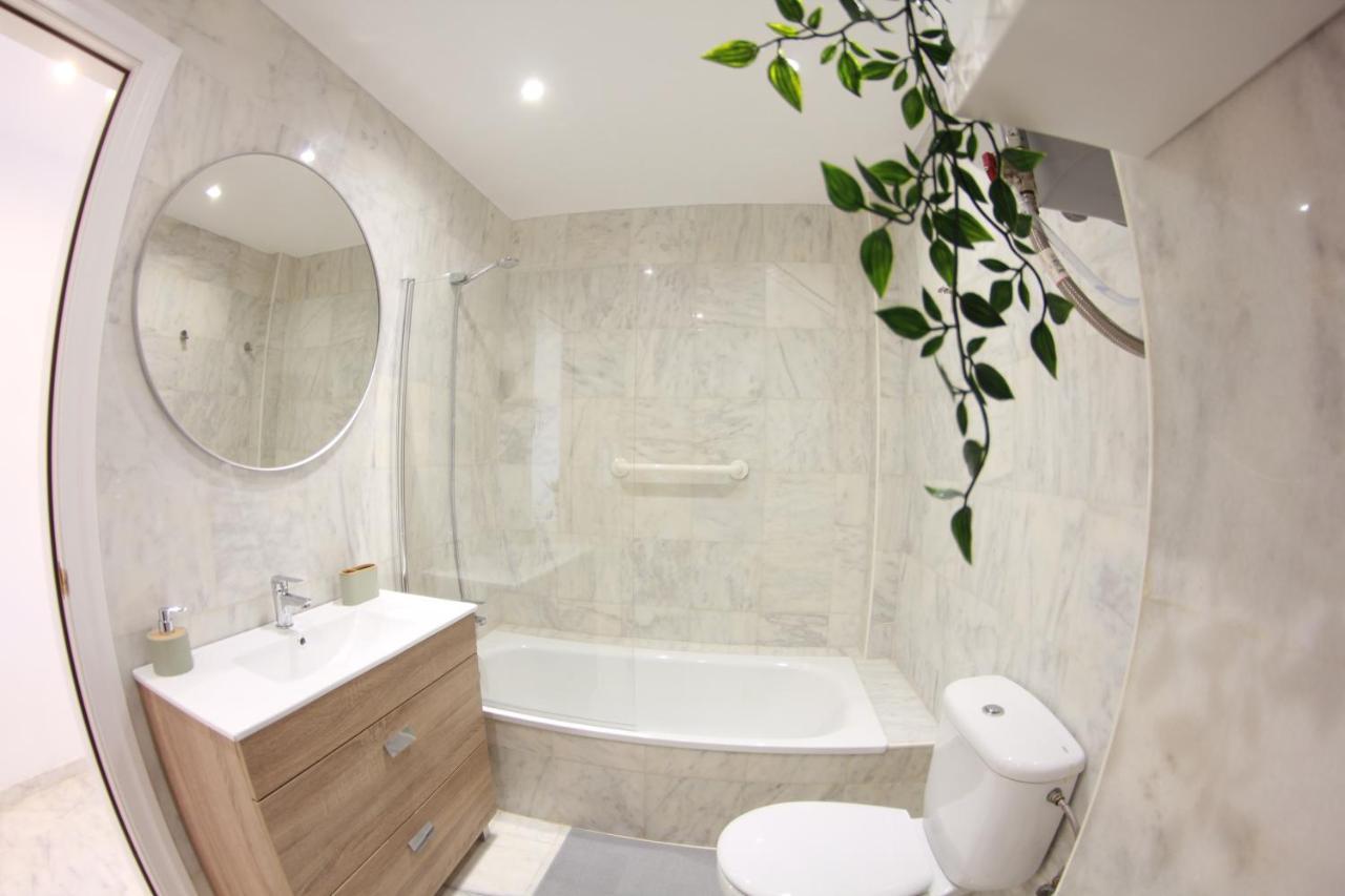 Torremolinos - New Central Studio Plata With Balcony Apartamento Exterior foto