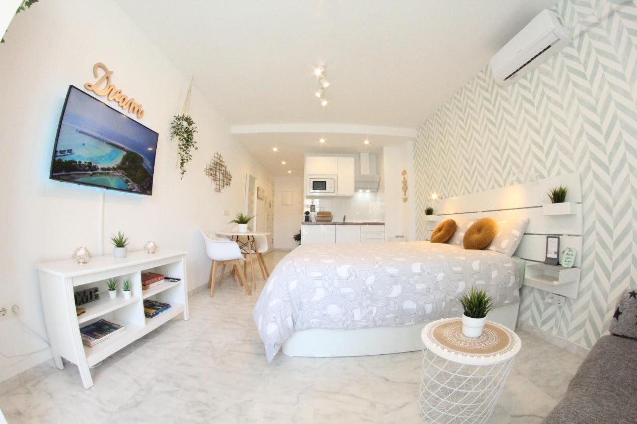 Torremolinos - New Central Studio Plata With Balcony Apartamento Exterior foto