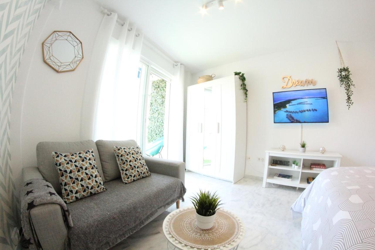 Torremolinos - New Central Studio Plata With Balcony Apartamento Exterior foto